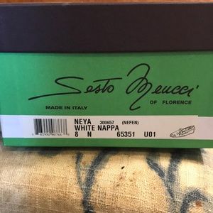 NWOT Sesto Meucci white Napa woven loafer